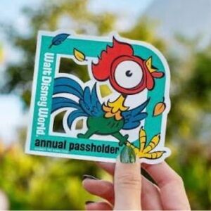 DISNEY Passholder Magnet featuring Hei Hei